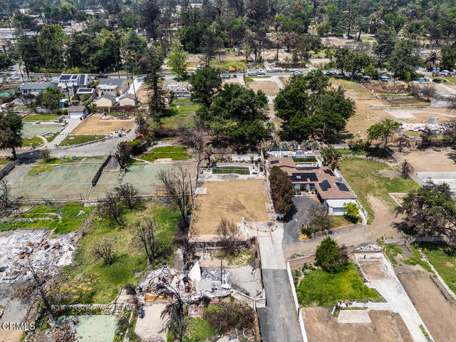 1137 E Mariposa St, Altadena CA: https://media.crmls.org/mediaz/252c1a1f-0cdc-4bf0-b853-4eb7ffd3b2e6.jpg