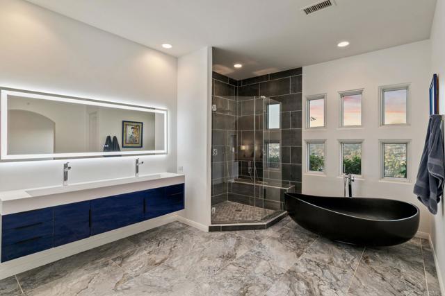 30330 Via Maria Elena, Bonsall CA: https://media.crmls.org/mediaz/252d7911-c5f7-448a-84c0-d4c75fc5dfe7.jpg
