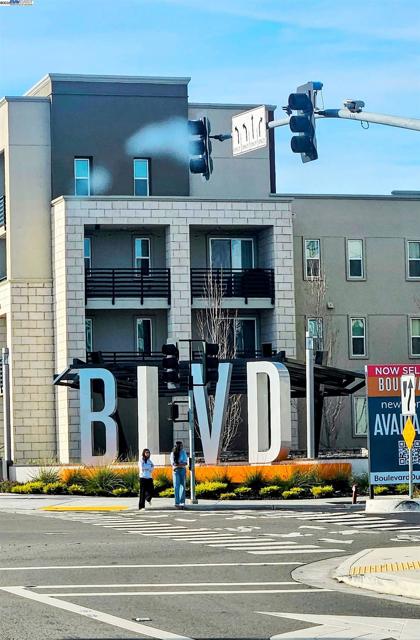 5422 Arnold Rd, Dublin CA: https://media.crmls.org/mediaz/252dc2a6-c2eb-416a-b207-c6dad70329b2.jpg