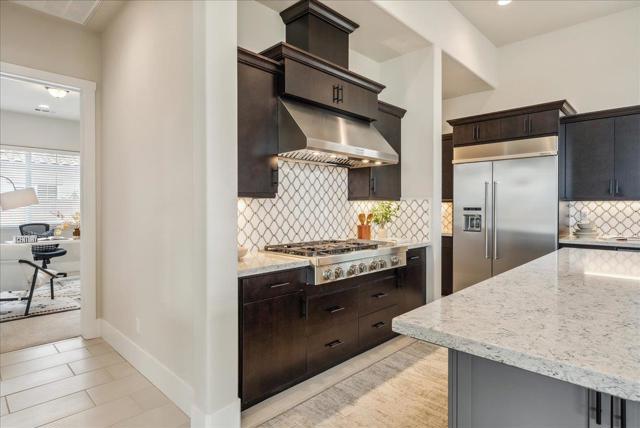 2999 Bluffs Drive, Marina CA: https://media.crmls.org/mediaz/252e229e-4b43-4523-8578-bd92617a9942.jpg