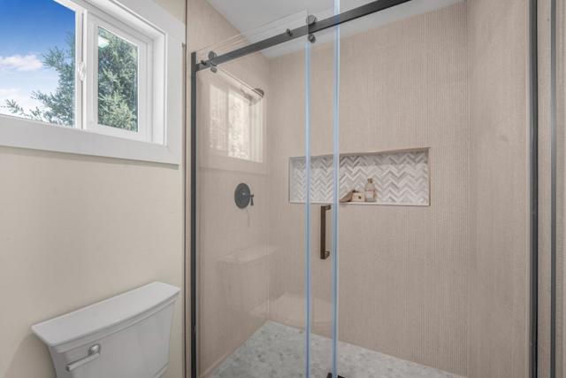 461 Morada Lane, Hollister CA: https://media.crmls.org/mediaz/252f089a-9dd5-40e5-98ba-ec2f36155789.jpg