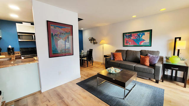 Image 10 of 46 For 467 Calle El Segundo  D20