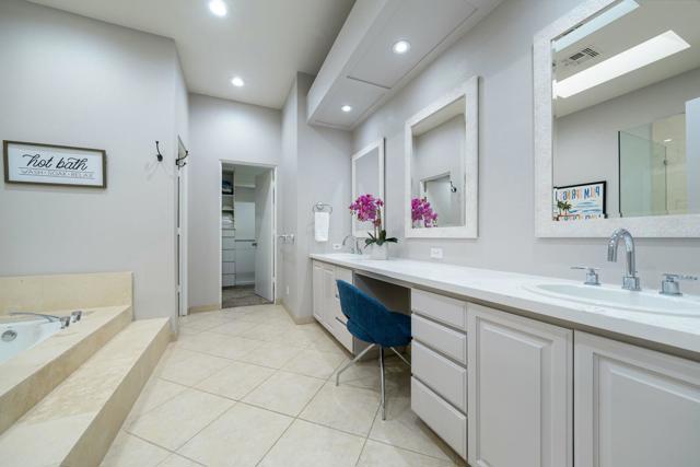 57916 Interlachen, La Quinta CA: https://media.crmls.org/mediaz/253142f9-8b91-4b6e-b256-657fa8b7357b.jpg