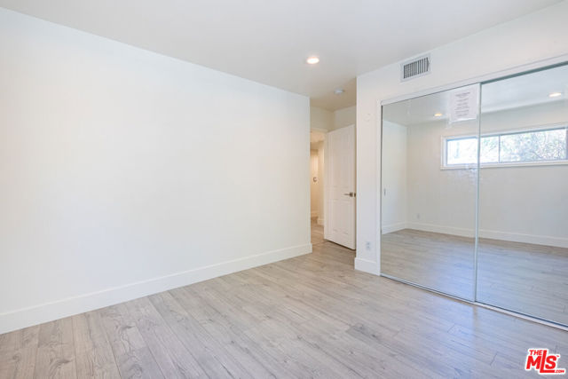 3650 Sapphire Drive, Encino CA: https://media.crmls.org/mediaz/2531aa58-b8c9-4a04-bccc-824bce795ad0.jpg