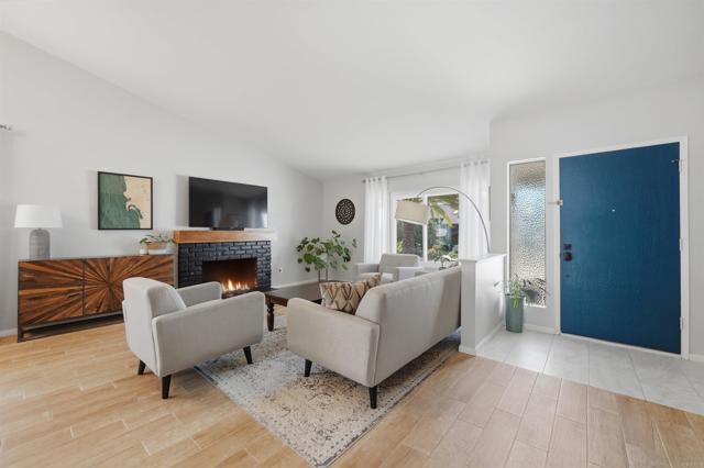 Detail Gallery Image 21 of 50 For 12627 Benavente Way, San Diego,  CA 92129 - 3 Beds | 2 Baths