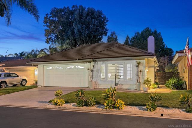 1736 Hill Top Lane, Encinitas CA: https://media.crmls.org/mediaz/25330566-4c55-4108-82f1-f6ab050f0305.jpg