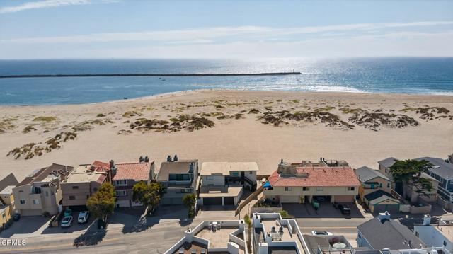3289 Ocean Drive, Oxnard CA: https://media.crmls.org/mediaz/25337f12-7525-4c63-973d-44fa333f9c8c.jpg