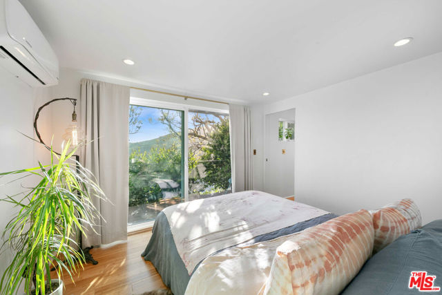 2727 Corral Canyon Road, Malibu CA: https://media.crmls.org/mediaz/2533cd98-b7f2-4000-8f97-dd93abb3061e.jpg