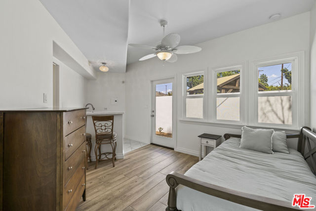 8944 Enfield Avenue, Sherwood Forest CA: https://media.crmls.org/mediaz/25341c5e-9f47-465f-b4d2-a3dd8f42c11b.jpg