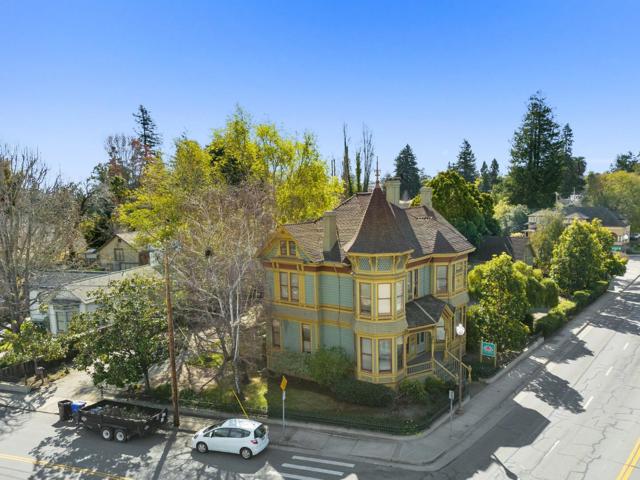 603 Mission Street, Santa Cruz CA: https://media.crmls.org/mediaz/2534dd3e-9909-43a1-87f2-21449265f615.jpg