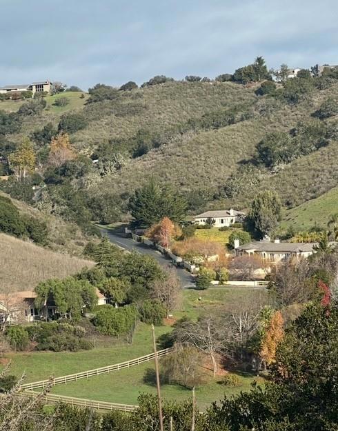 25317 Camino De Chamisal,  CA: https://media.crmls.org/mediaz/25354817-0bf3-4f77-8703-29641473d1c6.jpg