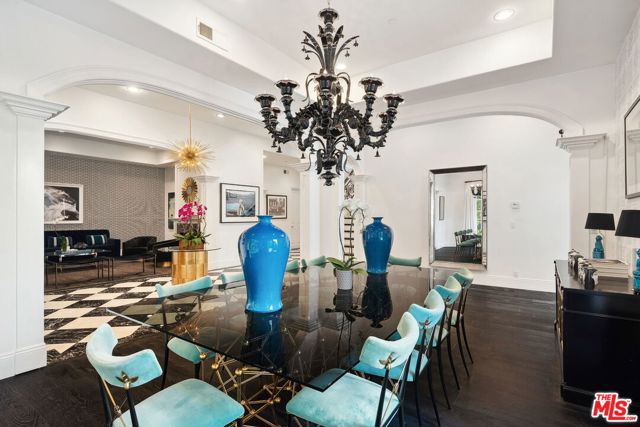 1600 Clear View Drive,  CA: https://media.crmls.org/mediaz/253804d8-b60c-4495-aaea-6033fd98915a.jpg