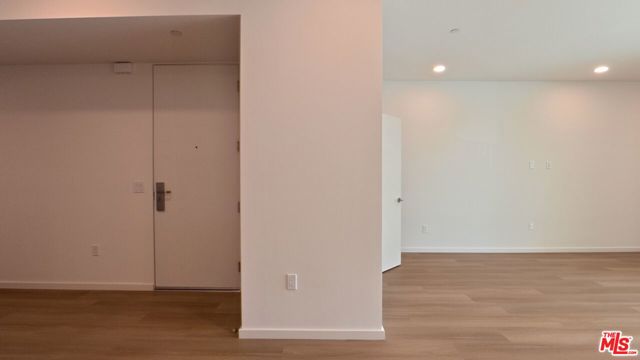 5119 Colfax Avenue, 203 photo 26