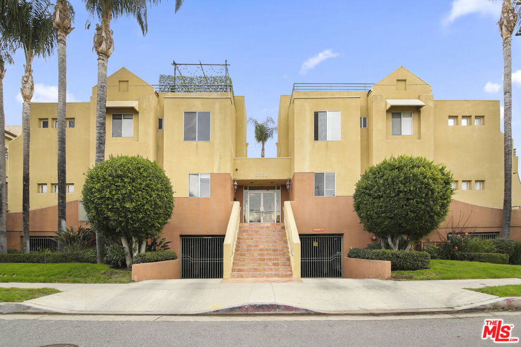 5350 SEPULVEDA Boulevard #10