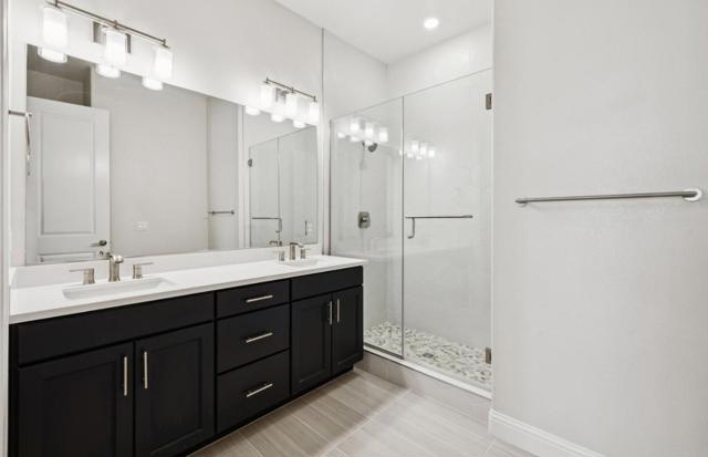 2425 Willow Way, San Mateo CA: https://media.crmls.org/mediaz/253913e6-681b-4021-86d4-1127133ee6e8.jpg