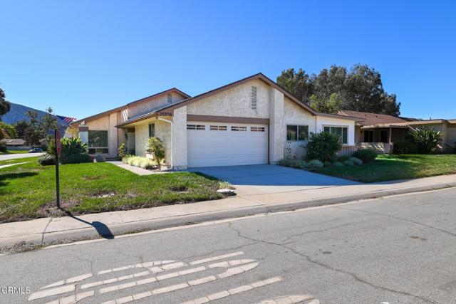 Detail Gallery Image 2 of 42 For 25336 Village 25, Camarillo,  CA 93012 - 2 Beds | 2 Baths