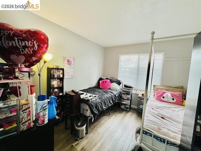 https://media.crmls.org/mediaz/253b8881-383d-4e43-baeb-d41c8c4ad4f0.jpg?preset=X-Large