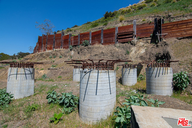 Image 14 of 24 For 1511 Summitridge Drive