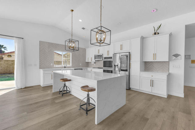 82210 Vandenberg Drive, Indio CA: https://media.crmls.org/mediaz/253c0799-45ee-4694-8192-28f563f265fa.jpg