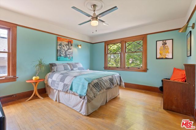 1654 5th Avenue, Los Angeles CA: https://media.crmls.org/mediaz/253c343f-4d7a-4555-a3d9-d46bf96625bd.jpg