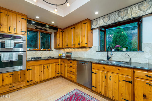 Detail Gallery Image 19 of 75 For 5290 La Canada Bld, La Canada Flintridge,  CA 91011 - 5 Beds | 5 Baths