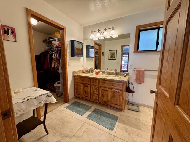 14543 Kathy Lane, Pioneer CA: https://media.crmls.org/mediaz/253cf15f-1611-4f5e-a5c8-fd33e8beabdb.jpg