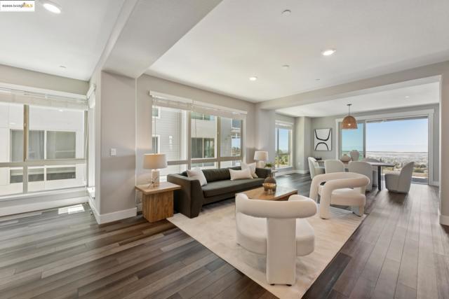 6757 Skyview Dr, Oakland CA: https://media.crmls.org/mediaz/253e5263-8849-4750-8bfd-69fd5c531e7f.jpg