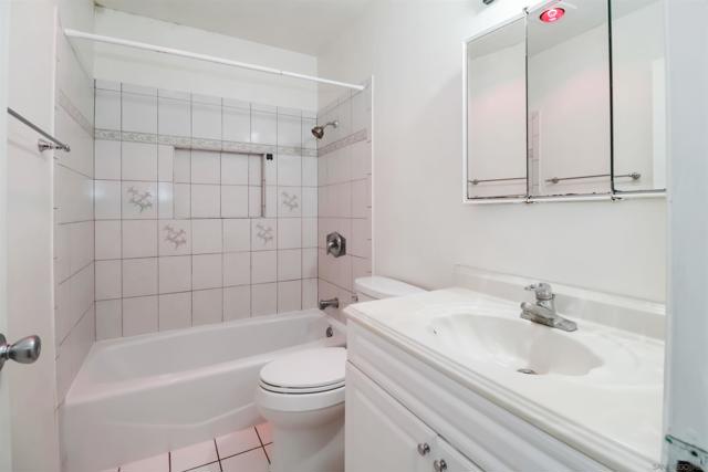 Image 23 of 30 For 5700 Baltimore Dr  187