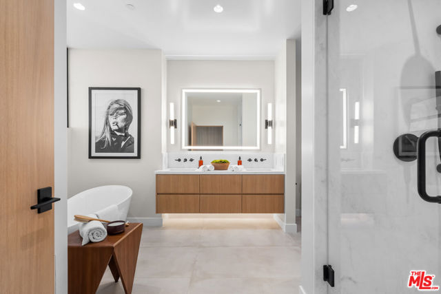 900 W Olympic Boulevard, Los Angeles CA: https://media.crmls.org/mediaz/253ee632-3a27-4a1d-af33-9c342e6bb333.jpg