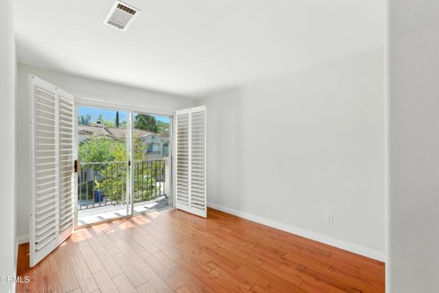 1117 Pan Court, Thousand Oaks CA: https://media.crmls.org/mediaz/253f72b9-f02d-4f94-96df-ac18a3800ac0.jpg