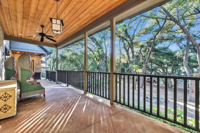 45455 Lorenz Ln, Temecula CA: https://media.crmls.org/mediaz/253fe84d-c2ee-4aa0-9de3-81b4c8dba777.jpg