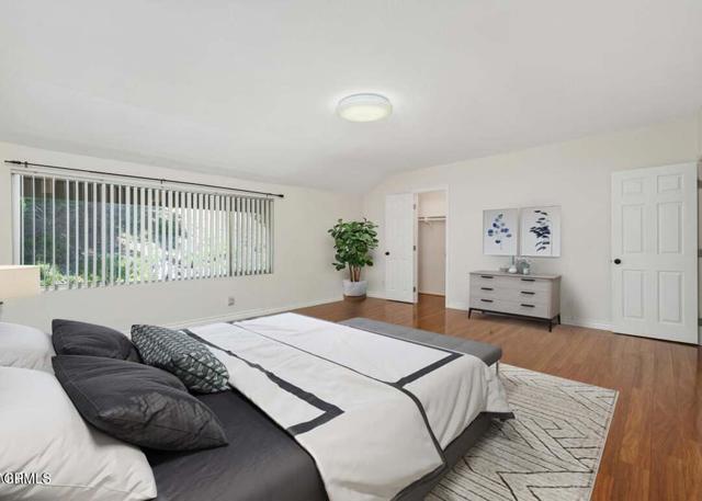 Detail Gallery Image 12 of 25 For 9503 via Venezia, Burbank,  CA 91504 - 3 Beds | 3 Baths