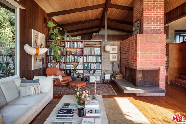 Image 30 of 53 For 1966 Lucile Avenue