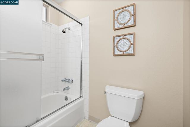 1618 Candelero Dr, Walnut Creek CA: https://media.crmls.org/mediaz/254079c4-a06a-480e-a00f-c8c563237856.jpg