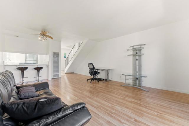 Detail Gallery Image 5 of 32 For 4950 Lantana Dr #6,  San Diego,  CA 92105 - 2 Beds | 2 Baths