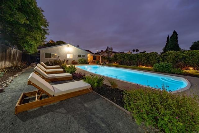 3876 Mount Albertine Avenue, San Diego CA: https://media.crmls.org/mediaz/2541023d-c3a6-4363-9e28-bb1dfe3c7a06.jpg