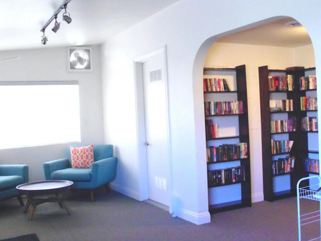 211 N Citrus Avenue, Escondido CA: https://media.crmls.org/mediaz/25428f35-802f-4988-addb-289c6ca428d7.jpg