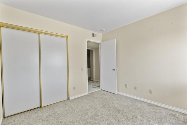 31060 Corte Anza, Temecula CA: https://media.crmls.org/mediaz/2542f1a5-ae0d-44d0-bcf9-c55d70eda945.jpg