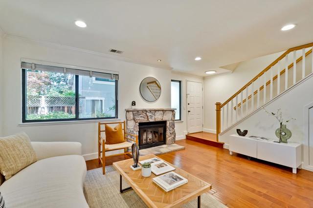 535 Boxleaf Court, San Jose CA: https://media.crmls.org/mediaz/2543b5a6-eb4c-4536-916f-05949b11d9e5.jpg