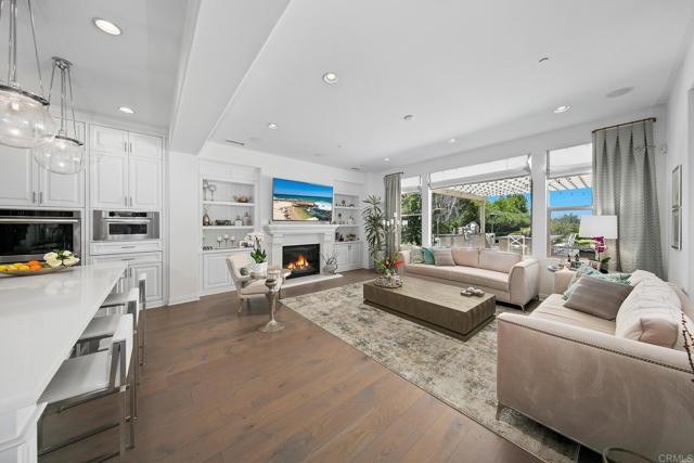 15642 Tanner Ridge Rd, San Diego CA: https://media.crmls.org/mediaz/2544f333-5413-4a4c-880e-349562a02d81.jpg
