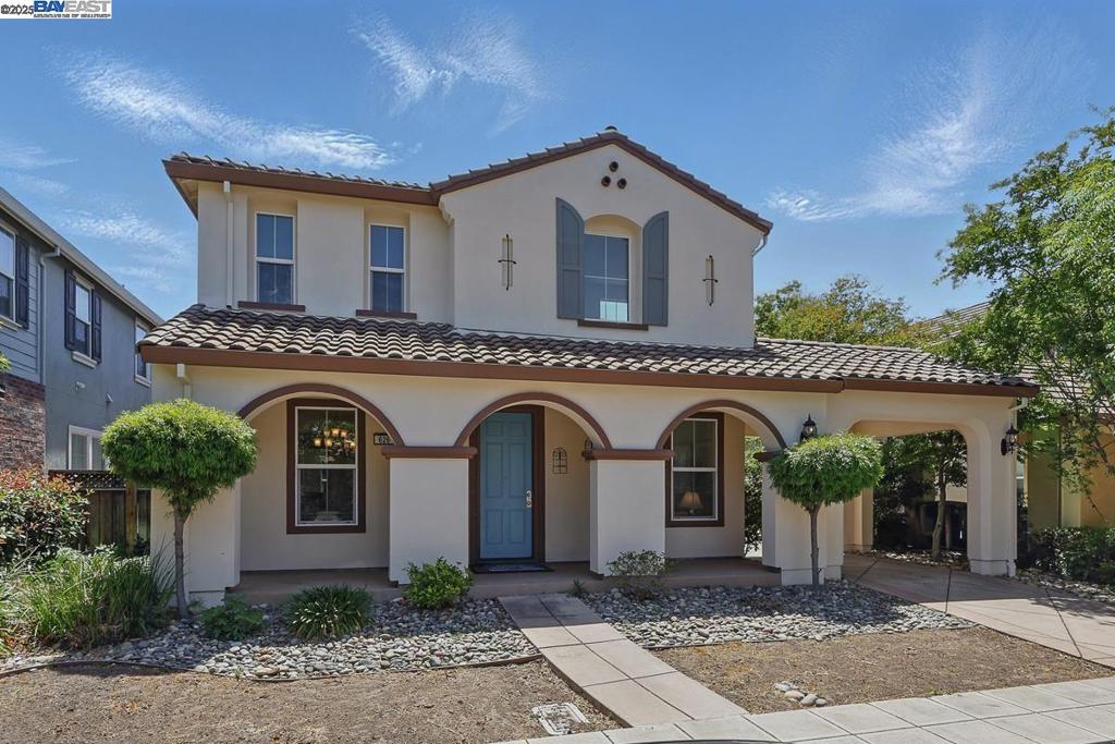 626 W La Canada Ave