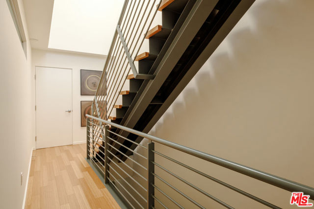 1220 N Orange Grove Avenue, West Hollywood CA: https://media.crmls.org/mediaz/25460503-f865-4d93-b704-c705390c5512.jpg