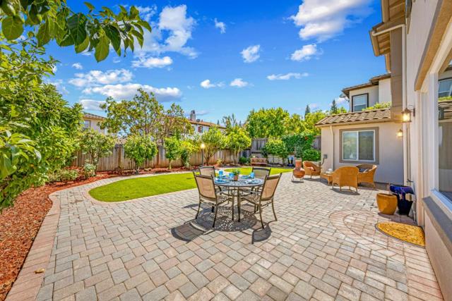 7634 Alister Court, Gilroy CA: https://media.crmls.org/mediaz/25467060-283e-449a-8c97-9504d3e7f777.jpg