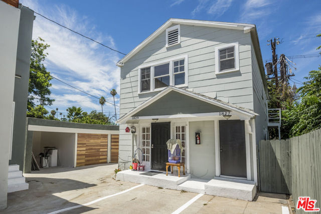1827 W 24th Street, Los Angeles CA: https://media.crmls.org/mediaz/254677d9-815e-487c-9df0-806905d91f6f.jpg