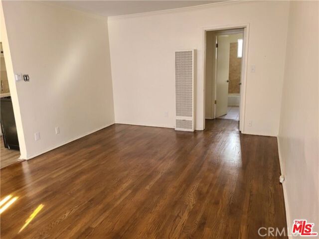 Image 9 of 13 For 1406 Crenshaw Boulevard
