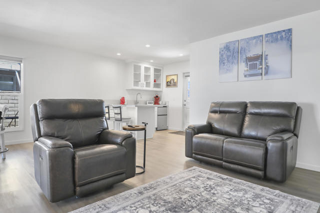 39780 Black Mesa Lane, Palm Desert CA: https://media.crmls.org/mediaz/25469161-e5b8-400a-9f76-4e7756b73bdb.jpg