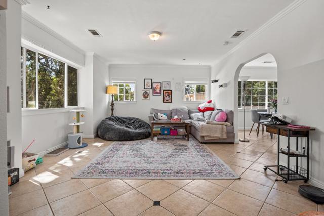 197 Nottingham Avenue, Redwood City CA: https://media.crmls.org/mediaz/25477962-df72-482e-bcd7-060230ed35d4.jpg