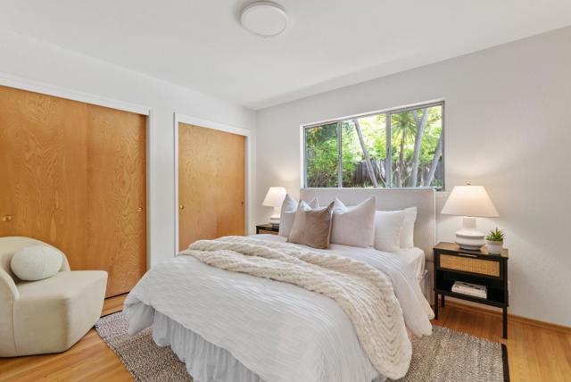2050 Wooded Glen Drive, Los Altos CA: https://media.crmls.org/mediaz/25483476-877b-4d29-a390-3ea03f68a1cb.jpg
