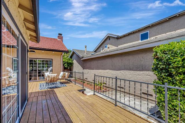 1536 Camino Cerrado, San Jose CA: https://media.crmls.org/mediaz/2548bfe6-be3f-413c-9364-8b5860603570.jpg
