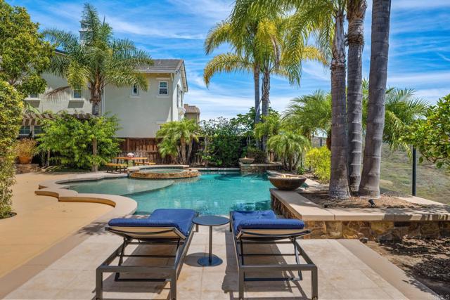 3219 Corte Paloma, Carlsbad CA: https://media.crmls.org/mediaz/2548e532-b9d8-4c34-a438-e881fd8cc36c.jpg